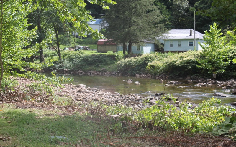 105 Point Mountain Road, Webster Springs, West Virginia 26288, 2 Bedrooms Bedrooms, 8 Rooms Rooms,1 BathroomBathrooms,Single Family Detached,For Sale,Point Mountain,10161209