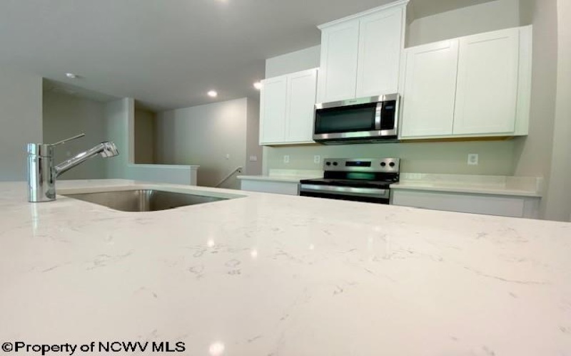815 Bogey Lane, Maidsville, West Virginia 26541, 3 Bedrooms Bedrooms, 6 Rooms Rooms,2 BathroomsBathrooms,Single Family Detached,For Sale,Bogey,10159628