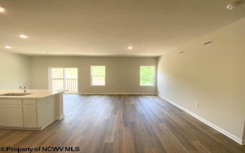 815 Bogey Lane, Maidsville, West Virginia 26541, 3 Bedrooms Bedrooms, 6 Rooms Rooms,2 BathroomsBathrooms,Single Family Detached,For Sale,Bogey,10159628