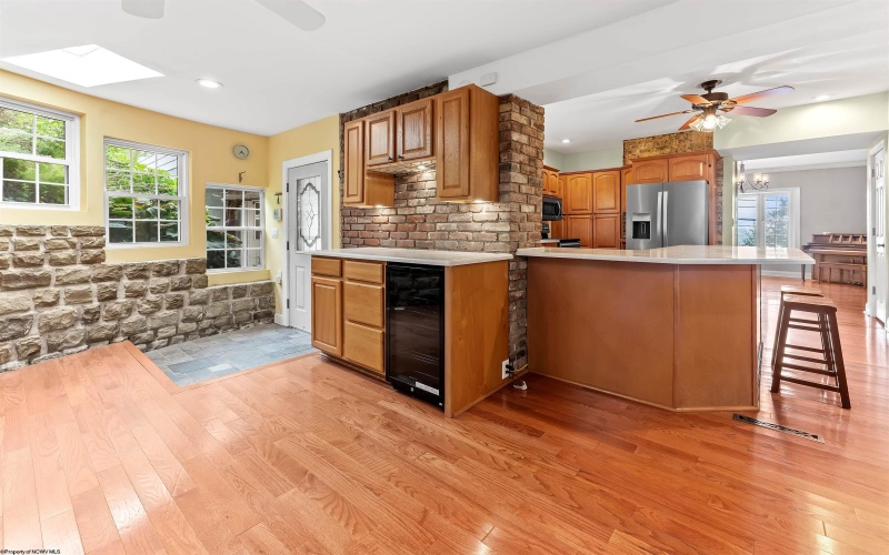 200 Logan Avenue, Morgantown, West Virginia 26501, 4 Bedrooms Bedrooms, 9 Rooms Rooms,3 BathroomsBathrooms,Single Family Detached,For Sale,Logan,10161191