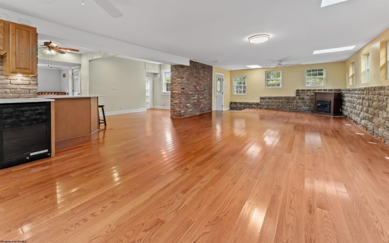 200 Logan Avenue, Morgantown, West Virginia 26501, 4 Bedrooms Bedrooms, 9 Rooms Rooms,3 BathroomsBathrooms,Single Family Detached,For Sale,Logan,10161191