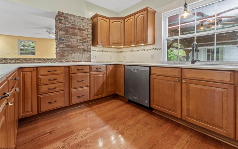200 Logan Avenue, Morgantown, West Virginia 26501, 4 Bedrooms Bedrooms, 9 Rooms Rooms,3 BathroomsBathrooms,Single Family Detached,For Sale,Logan,10161191
