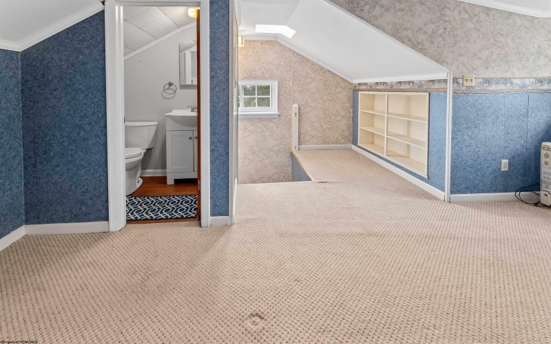 200 Logan Avenue, Morgantown, West Virginia 26501, 4 Bedrooms Bedrooms, 9 Rooms Rooms,3 BathroomsBathrooms,Single Family Detached,For Sale,Logan,10161191