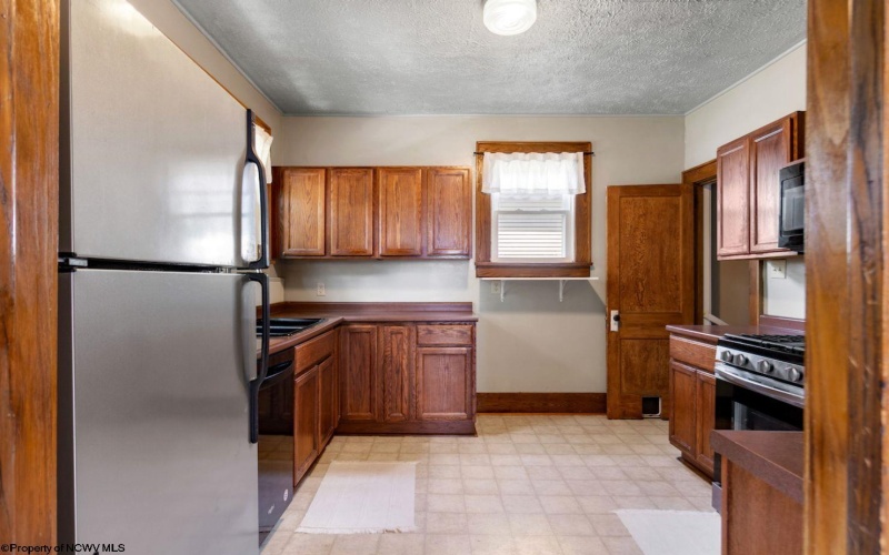 716 Elysian Avenue, Morgantown, West Virginia 26501, 3 Bedrooms Bedrooms, 6 Rooms Rooms,1 BathroomBathrooms,Single Family Detached,For Sale,Elysian,10161199