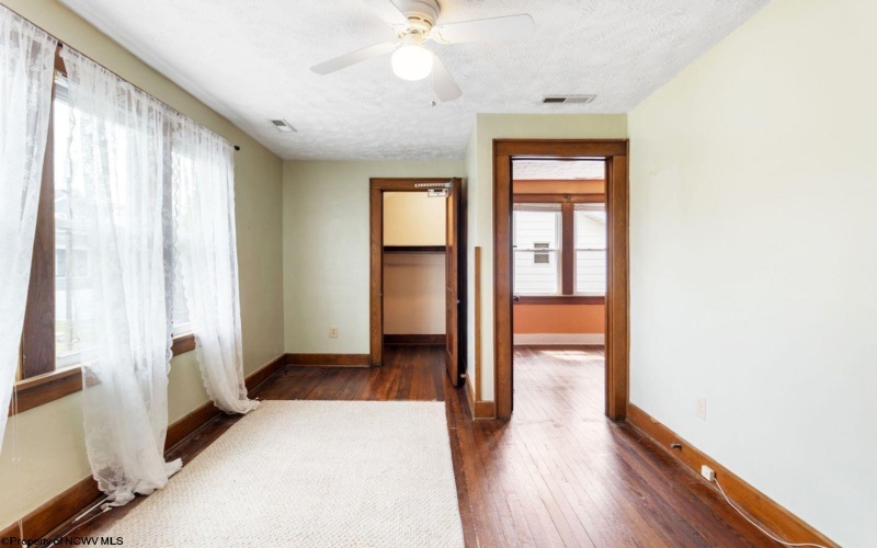 716 Elysian Avenue, Morgantown, West Virginia 26501, 3 Bedrooms Bedrooms, 6 Rooms Rooms,1 BathroomBathrooms,Single Family Detached,For Sale,Elysian,10161199