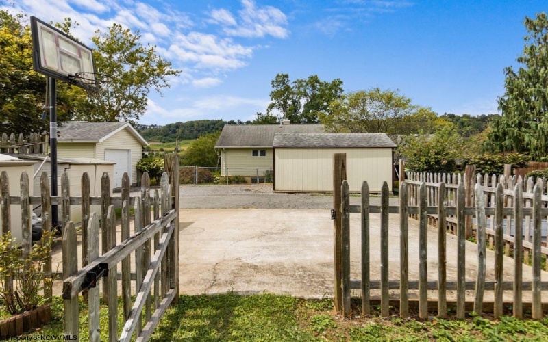 716 Elysian Avenue, Morgantown, West Virginia 26501, 3 Bedrooms Bedrooms, 6 Rooms Rooms,1 BathroomBathrooms,Single Family Detached,For Sale,Elysian,10161199