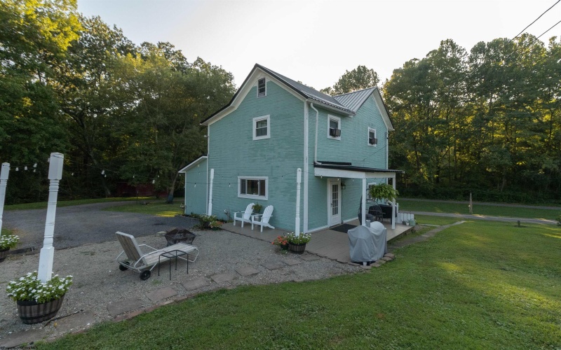 65 Sunrise Street, Worthington, West Virginia 26591, 3 Bedrooms Bedrooms, 8 Rooms Rooms,2 BathroomsBathrooms,Single Family Detached,For Sale,Sunrise,10161195