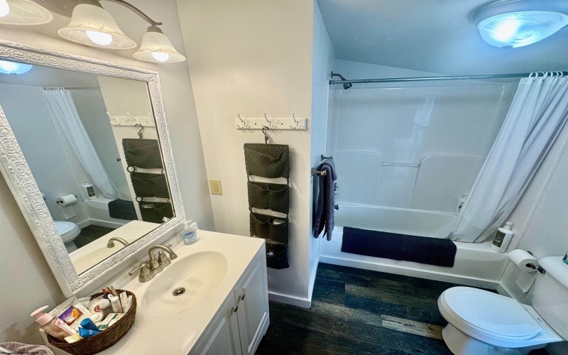 12 Oak Grove Cemetery Road, Terra Alta, West Virginia 26764, 3 Bedrooms Bedrooms, 11 Rooms Rooms,2 BathroomsBathrooms,Single Family Detached,For Sale,Oak Grove Cemetery,10161205