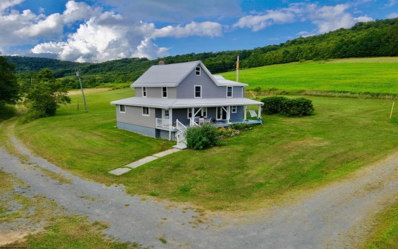 12 Oak Grove Cemetery Road, Terra Alta, West Virginia 26764, 3 Bedrooms Bedrooms, 11 Rooms Rooms,2 BathroomsBathrooms,Single Family Detached,For Sale,Oak Grove Cemetery,10161205