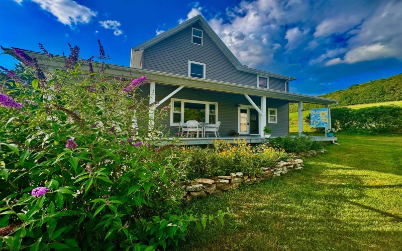 12 Oak Grove Cemetery Road, Terra Alta, West Virginia 26764, 3 Bedrooms Bedrooms, 11 Rooms Rooms,2 BathroomsBathrooms,Single Family Detached,For Sale,Oak Grove Cemetery,10161205