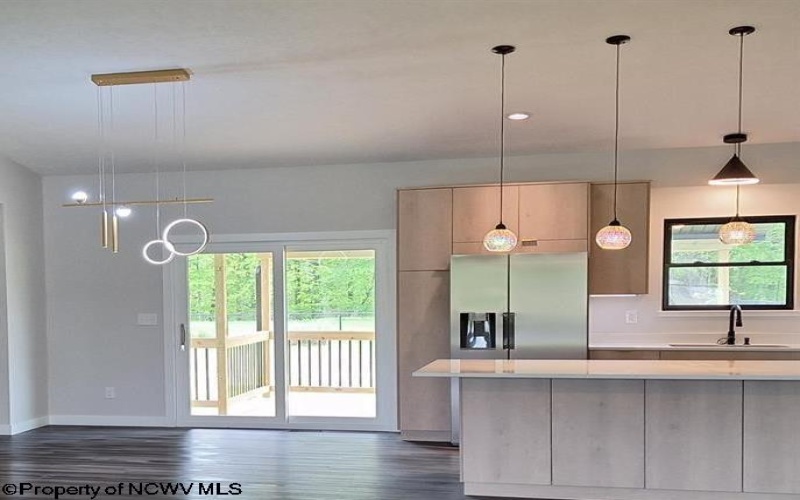 794 Laurel Park Road, Clarksburg, West Virginia 26301, 3 Bedrooms Bedrooms, 6 Rooms Rooms,2 BathroomsBathrooms,Single Family Detached,For Sale,Laurel Park,10159401