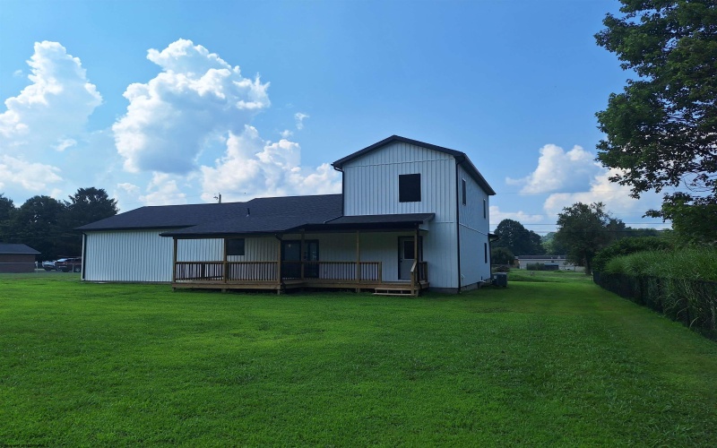 794 Laurel Park Road, Clarksburg, West Virginia 26301, 3 Bedrooms Bedrooms, 6 Rooms Rooms,2 BathroomsBathrooms,Single Family Detached,For Sale,Laurel Park,10159401