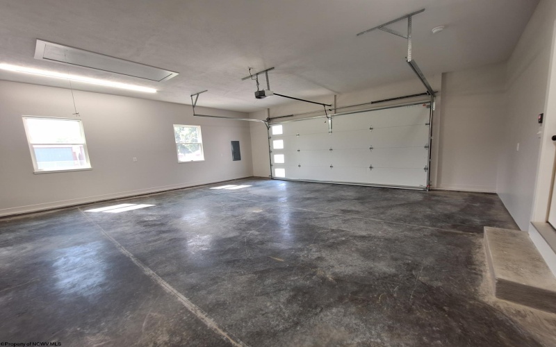 794 Laurel Park Road, Clarksburg, West Virginia 26301, 3 Bedrooms Bedrooms, 6 Rooms Rooms,2 BathroomsBathrooms,Single Family Detached,For Sale,Laurel Park,10159401