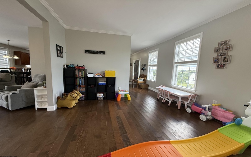 44 Ruby Drive, Bridgeport, West Virginia 26330-9299, 4 Bedrooms Bedrooms, 10 Rooms Rooms,3 BathroomsBathrooms,Single Family Detached,For Sale,Ruby,10161216