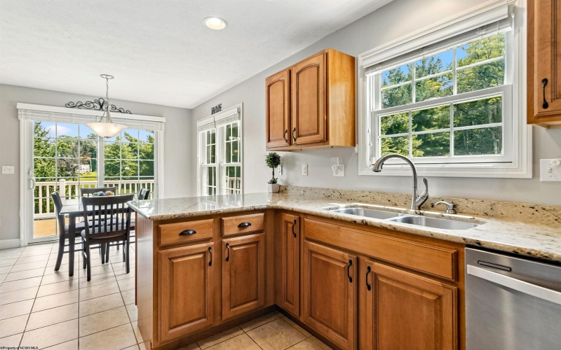 205 Marble Drive, Morgantown, West Virginia 26508, 4 Bedrooms Bedrooms, 8 Rooms Rooms,3 BathroomsBathrooms,Single Family Detached,For Sale,Marble,10161232