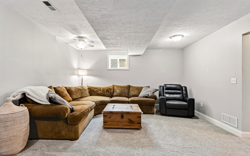 205 Marble Drive, Morgantown, West Virginia 26508, 4 Bedrooms Bedrooms, 8 Rooms Rooms,3 BathroomsBathrooms,Single Family Detached,For Sale,Marble,10161232