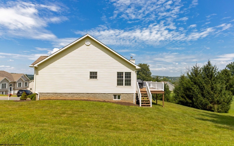 205 Marble Drive, Morgantown, West Virginia 26508, 4 Bedrooms Bedrooms, 8 Rooms Rooms,3 BathroomsBathrooms,Single Family Detached,For Sale,Marble,10161232