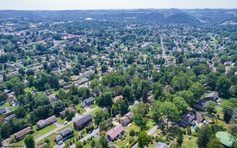 665 Valley View Drive, Morgantown, West Virginia 26505, 3 Bedrooms Bedrooms, 8 Rooms Rooms,2 BathroomsBathrooms,Single Family Detached,For Sale,Valley View,10161231