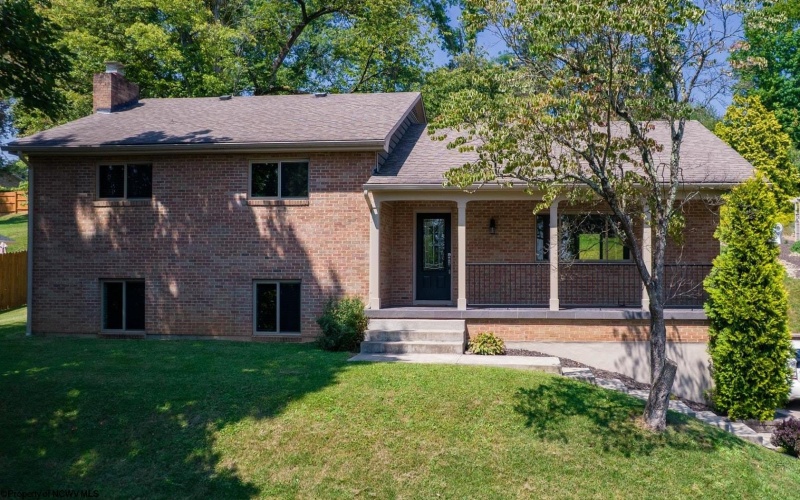 665 Valley View Drive, Morgantown, West Virginia 26505, 3 Bedrooms Bedrooms, 8 Rooms Rooms,2 BathroomsBathrooms,Single Family Detached,For Sale,Valley View,10161231