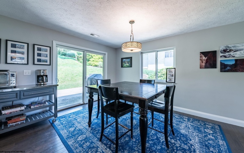 665 Valley View Drive, Morgantown, West Virginia 26505, 3 Bedrooms Bedrooms, 8 Rooms Rooms,2 BathroomsBathrooms,Single Family Detached,For Sale,Valley View,10161231