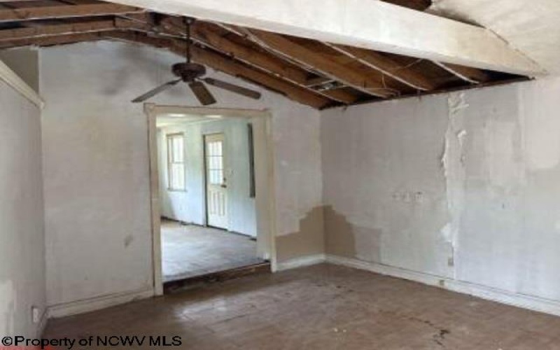 3368 FREEDOM Highway, Fairmont, West Virginia 26554, 2 Bedrooms Bedrooms, 4 Rooms Rooms,1 BathroomBathrooms,Single Family Detached,For Sale,FREEDOM,10161224