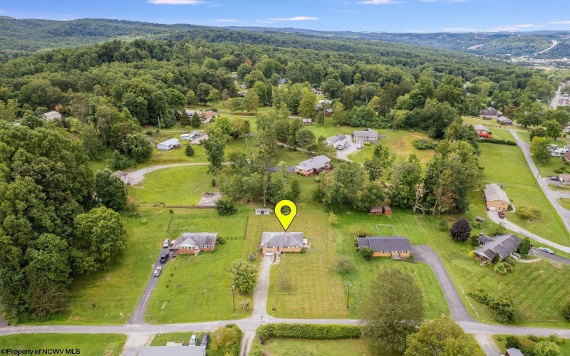 26 Plantation Drive, Morgantown, West Virginia 26508, 4 Bedrooms Bedrooms, 9 Rooms Rooms,1 BathroomBathrooms,Single Family Detached,For Sale,Plantation,10161218