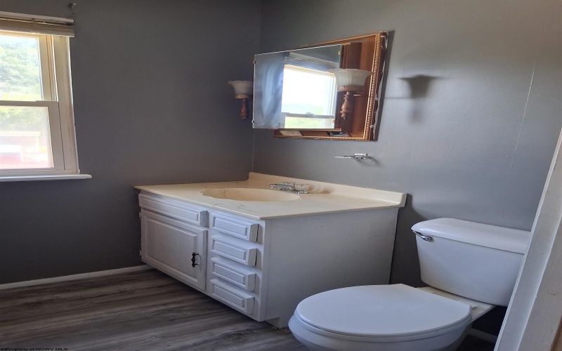 515 Elm Street, Grantsville, West Virginia 26147, 4 Bedrooms Bedrooms, 10 Rooms Rooms,2 BathroomsBathrooms,Single Family Detached,For Sale,Elm,10161222