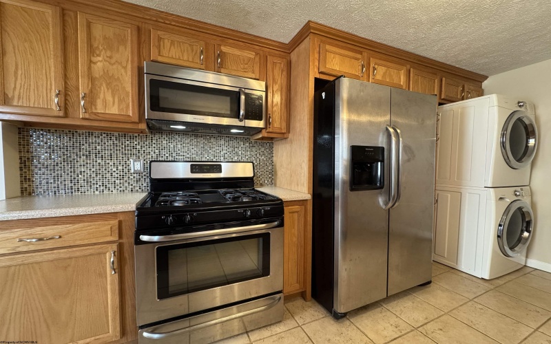 676 Cottage Avenue, Monongah, West Virginia 26554, 2 Bedrooms Bedrooms, 4 Rooms Rooms,1 BathroomBathrooms,Single Family Detached,For Sale,Cottage,10161223