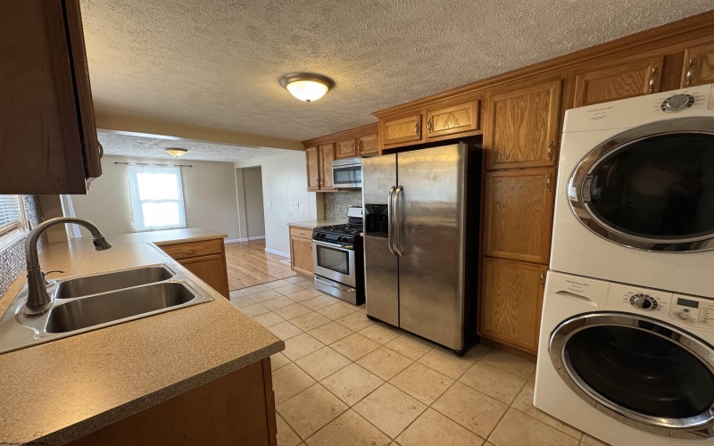 676 Cottage Avenue, Monongah, West Virginia 26554, 2 Bedrooms Bedrooms, 4 Rooms Rooms,1 BathroomBathrooms,Single Family Detached,For Sale,Cottage,10161223