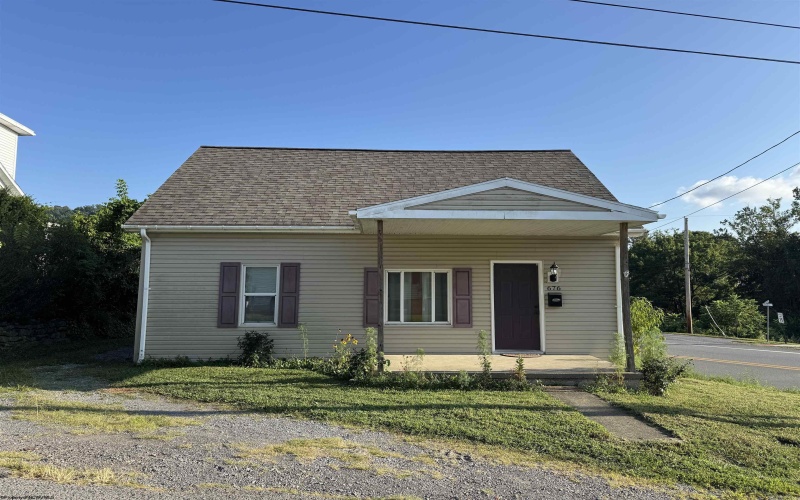 676 Cottage Avenue, Monongah, West Virginia 26554, 2 Bedrooms Bedrooms, 4 Rooms Rooms,1 BathroomBathrooms,Single Family Detached,For Sale,Cottage,10161223