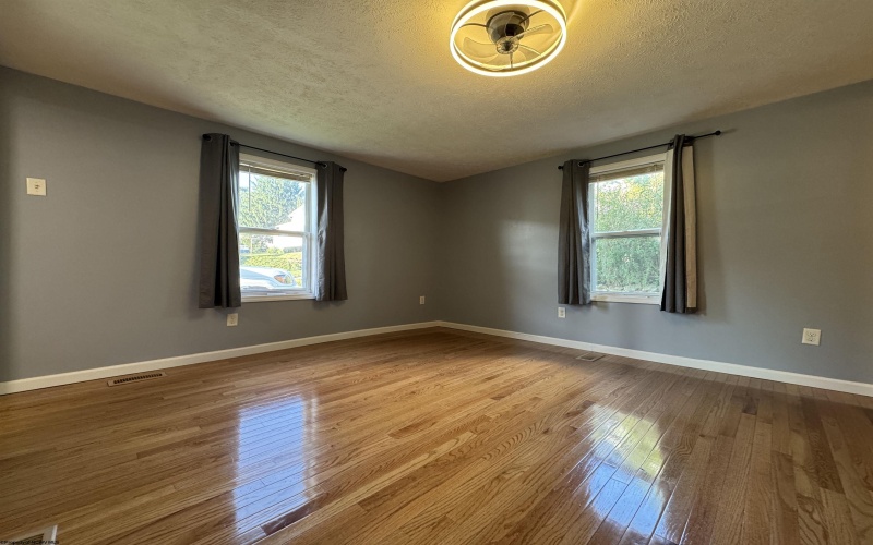 676 Cottage Avenue, Monongah, West Virginia 26554, 2 Bedrooms Bedrooms, 4 Rooms Rooms,1 BathroomBathrooms,Single Family Detached,For Sale,Cottage,10161223