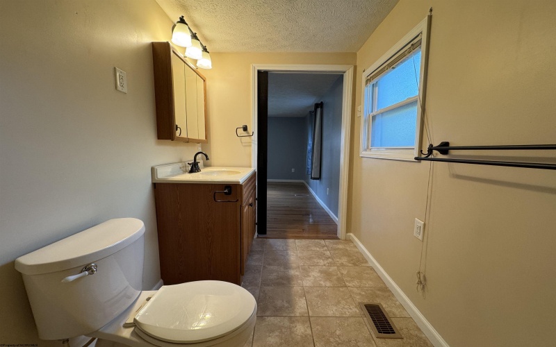 676 Cottage Avenue, Monongah, West Virginia 26554, 2 Bedrooms Bedrooms, 4 Rooms Rooms,1 BathroomBathrooms,Single Family Detached,For Sale,Cottage,10161223