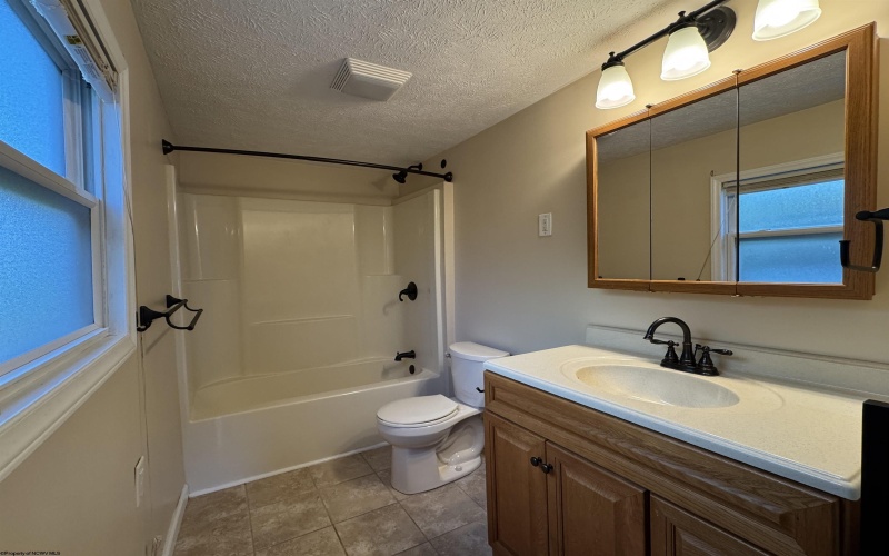 676 Cottage Avenue, Monongah, West Virginia 26554, 2 Bedrooms Bedrooms, 4 Rooms Rooms,1 BathroomBathrooms,Single Family Detached,For Sale,Cottage,10161223