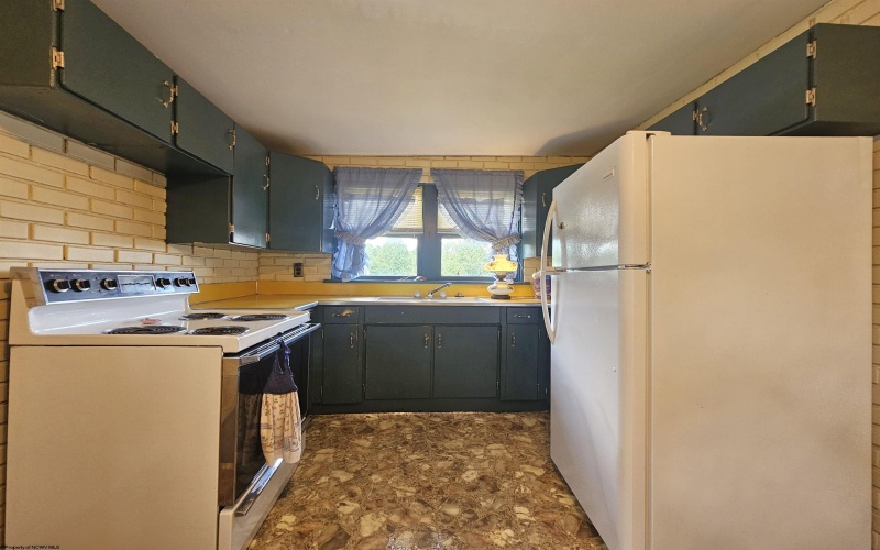 1630 Fairfield Road, Fairmont, West Virginia 26554, 2 Bedrooms Bedrooms, 6 Rooms Rooms,1 BathroomBathrooms,Single Family Detached,For Sale,Fairfield,10161256