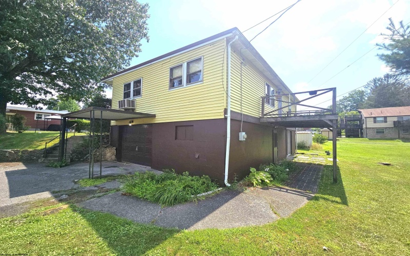 1630 Fairfield Road, Fairmont, West Virginia 26554, 2 Bedrooms Bedrooms, 6 Rooms Rooms,1 BathroomBathrooms,Single Family Detached,For Sale,Fairfield,10161256