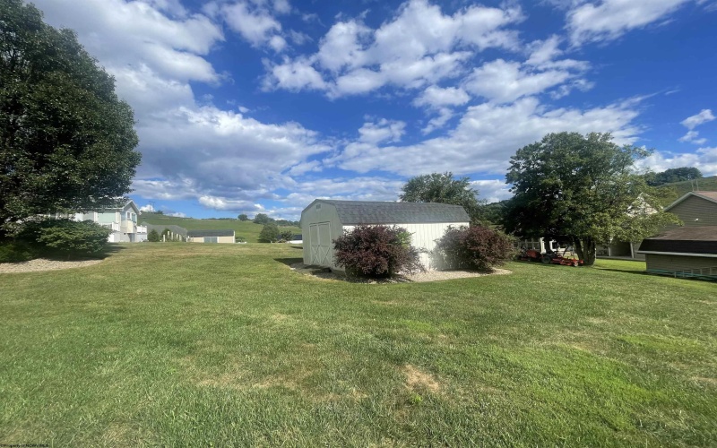 10 Jarrett Drive, Buckhannon, West Virginia 26201-8917, 3 Bedrooms Bedrooms, 8 Rooms Rooms,2 BathroomsBathrooms,Single Family Detached,For Sale,Jarrett,10161255