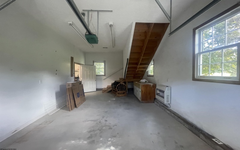 10 Jarrett Drive, Buckhannon, West Virginia 26201-8917, 3 Bedrooms Bedrooms, 8 Rooms Rooms,2 BathroomsBathrooms,Single Family Detached,For Sale,Jarrett,10161255
