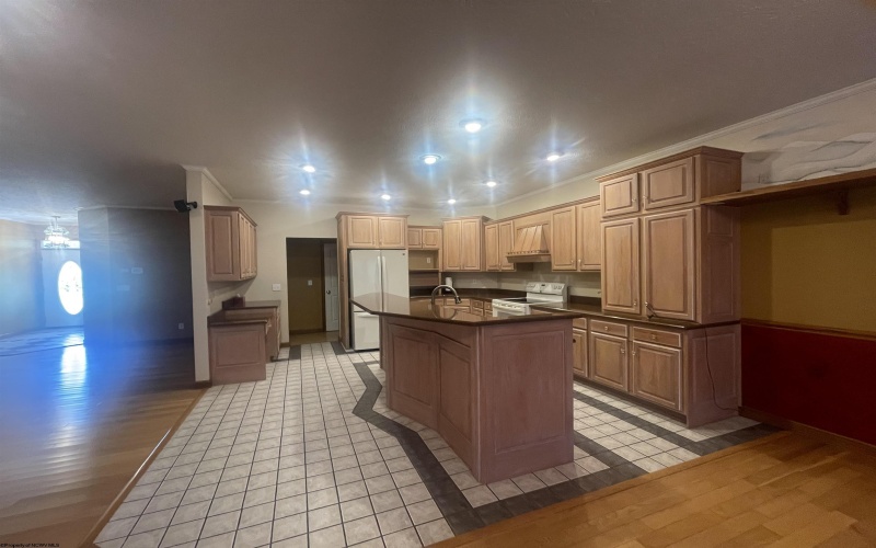 10 Jarrett Drive, Buckhannon, West Virginia 26201-8917, 3 Bedrooms Bedrooms, 8 Rooms Rooms,2 BathroomsBathrooms,Single Family Detached,For Sale,Jarrett,10161255