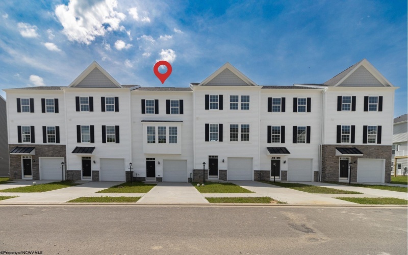 32 Dover Court, Bridgeport, West Virginia 26330-0000, 4 Bedrooms Bedrooms, 6 Rooms Rooms,4 BathroomsBathrooms,Residential Rentals,For Rent,Dover,10161247