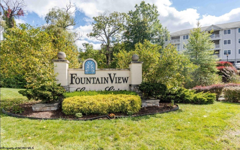 220 Fountain View Drive, Morgantown, West Virginia 26505, 2 Bedrooms Bedrooms, 5 Rooms Rooms,2 BathroomsBathrooms,Single Family Attached,For Sale,Fountain View,10161237