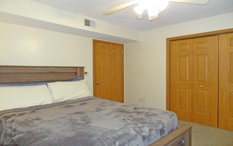 113 Creekside Drive, Morgantown, West Virginia 26508, 1 Bedroom Bedrooms, 3 Rooms Rooms,1 BathroomBathrooms,Single Family Attached,For Sale,Creekside,10161243