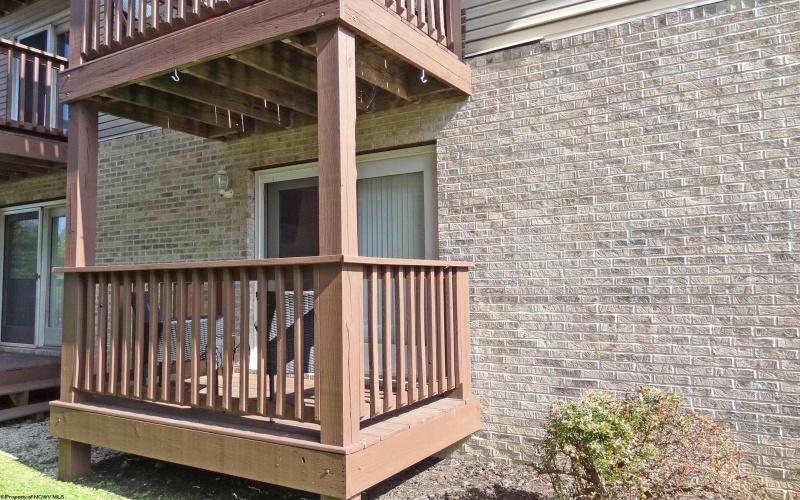 113 Creekside Drive, Morgantown, West Virginia 26508, 1 Bedroom Bedrooms, 3 Rooms Rooms,1 BathroomBathrooms,Single Family Attached,For Sale,Creekside,10161243