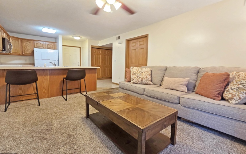 113 Creekside Drive, Morgantown, West Virginia 26508, 1 Bedroom Bedrooms, 3 Rooms Rooms,1 BathroomBathrooms,Single Family Attached,For Sale,Creekside,10161243