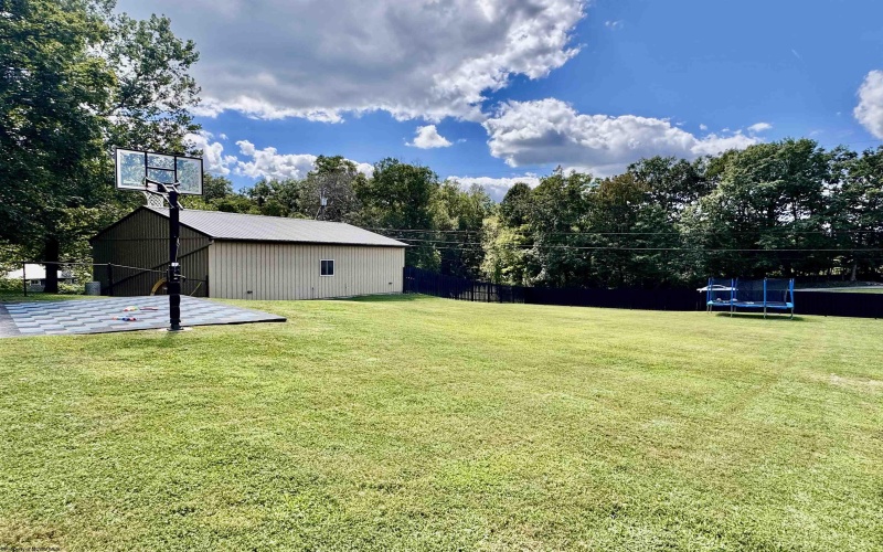 83 Burnt Cabin Road, Fairmont, West Virginia 26554, 4 Bedrooms Bedrooms, 8 Rooms Rooms,2 BathroomsBathrooms,Single Family Detached,For Sale,Burnt Cabin,10161254