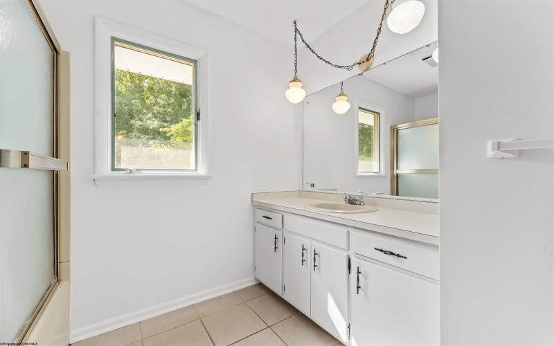 1016 Village Drive, Morgantown, West Virginia 26505, 4 Bedrooms Bedrooms, 8 Rooms Rooms,2 BathroomsBathrooms,Single Family Detached,For Sale,Village,10161252