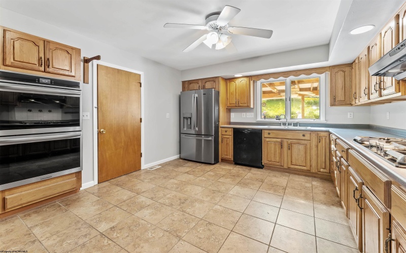 1016 Village Drive, Morgantown, West Virginia 26505, 4 Bedrooms Bedrooms, 8 Rooms Rooms,2 BathroomsBathrooms,Single Family Detached,For Sale,Village,10161252