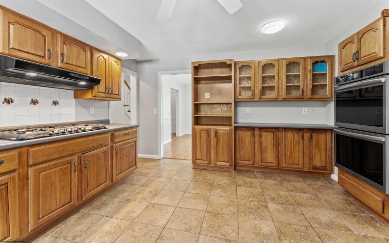 1016 Village Drive, Morgantown, West Virginia 26505, 4 Bedrooms Bedrooms, 8 Rooms Rooms,2 BathroomsBathrooms,Single Family Detached,For Sale,Village,10161252