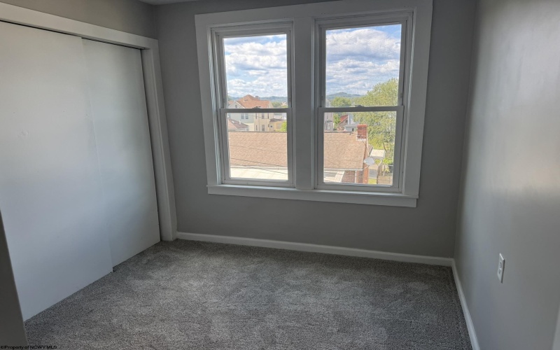 309 Hedge Street, Clarksburg, West Virginia 26301, 5 Bedrooms Bedrooms, 8 Rooms Rooms,2 BathroomsBathrooms,Single Family Detached,For Sale,Hedge,10161251