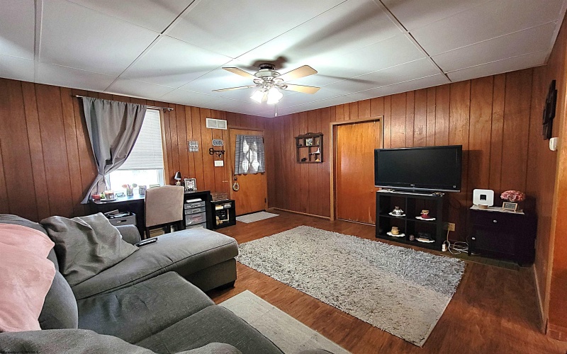 478 Dunkard Avenue, Westover, West Virginia 26501, 2 Bedrooms Bedrooms, 5 Rooms Rooms,1 BathroomBathrooms,Single Family Detached,For Sale,Dunkard,10161236
