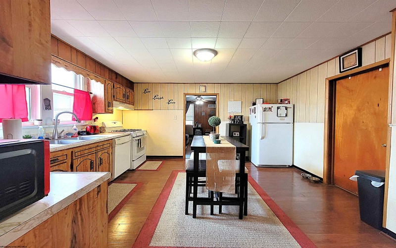 478 Dunkard Avenue, Westover, West Virginia 26501, 2 Bedrooms Bedrooms, 5 Rooms Rooms,1 BathroomBathrooms,Single Family Detached,For Sale,Dunkard,10161236